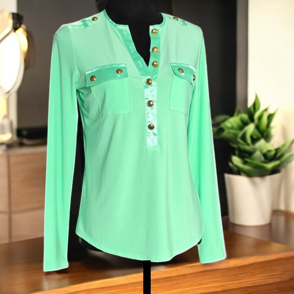 NWOT ELIE TAHARIE ( SM ) LS Mint Green Knit Top Satin Trim Crest Buttons